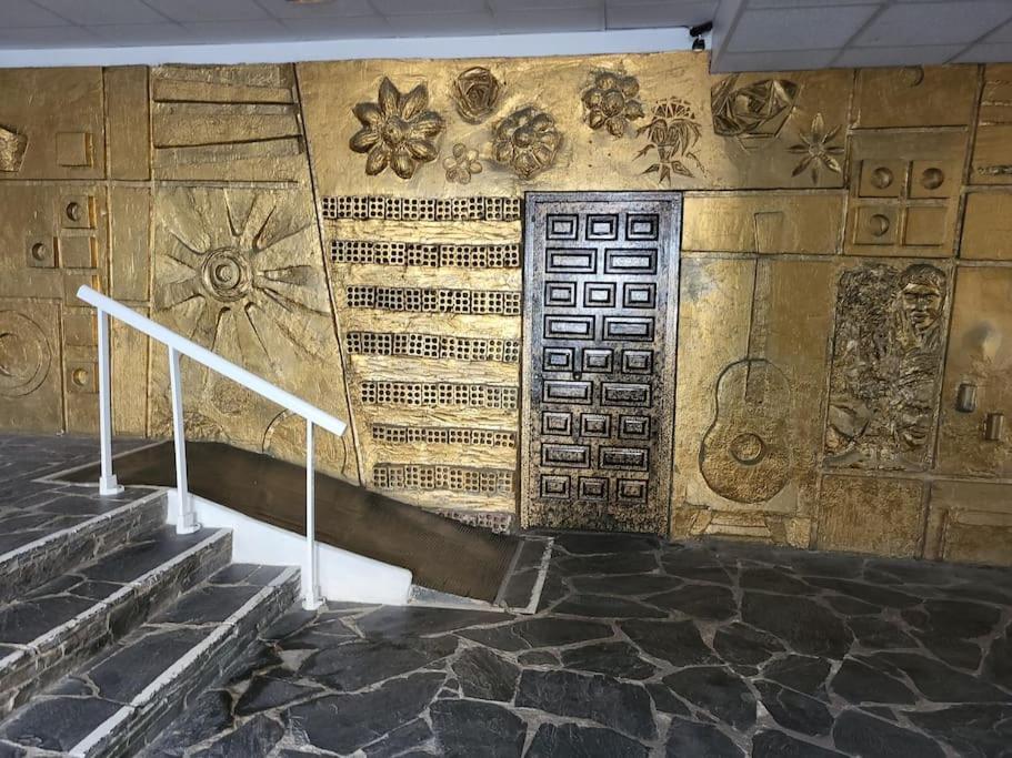 Superbe Apartement En Residence Avec Piscine Roses Kültér fotó