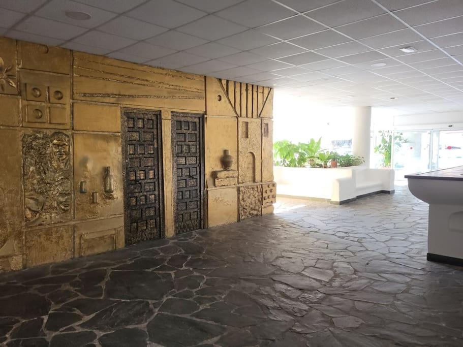 Superbe Apartement En Residence Avec Piscine Roses Kültér fotó