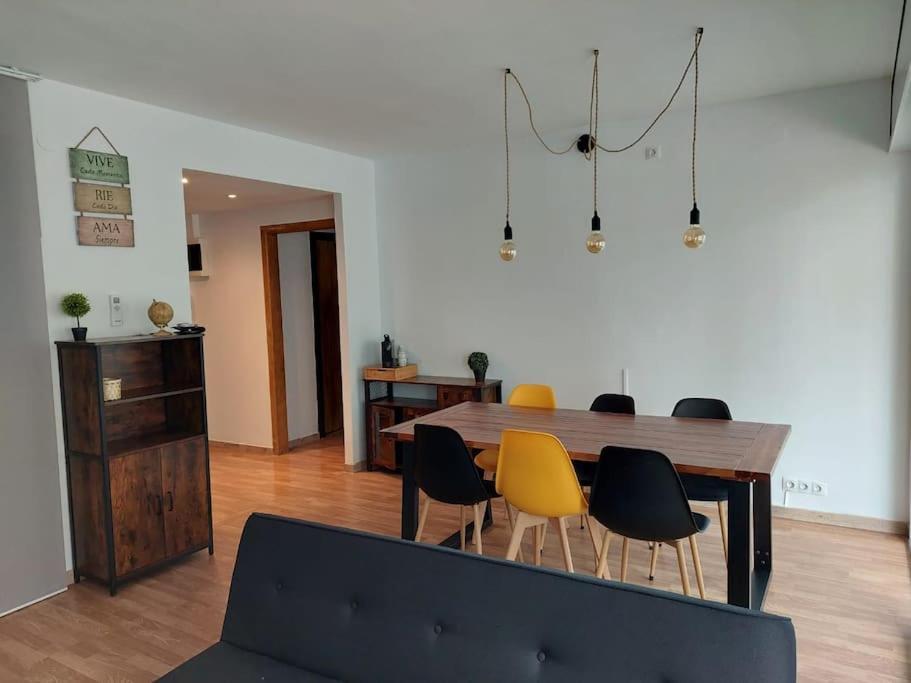 Superbe Apartement En Residence Avec Piscine Roses Kültér fotó
